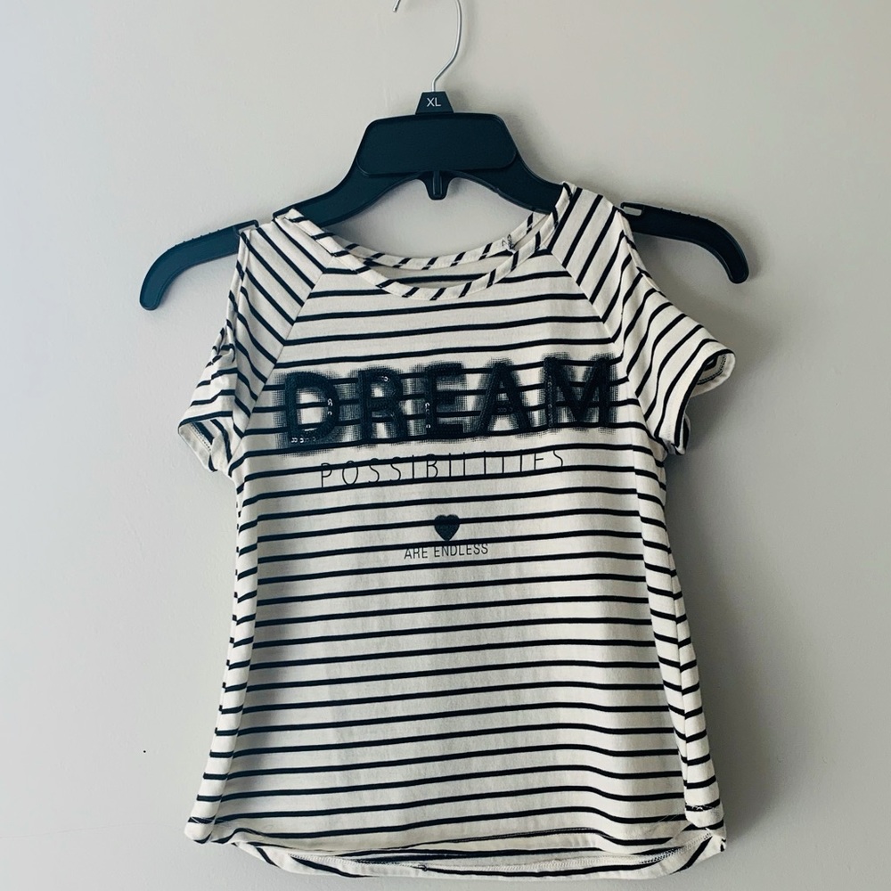 Cold shoulder black and white top size: S